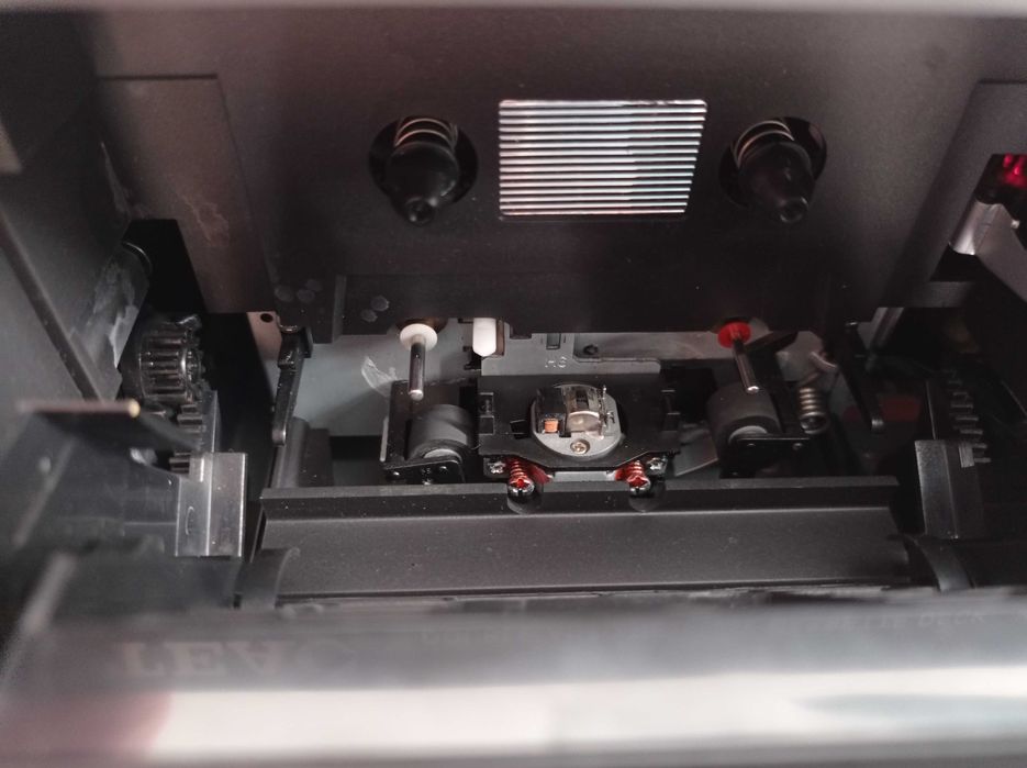 Magnetofon TEAC W-890R