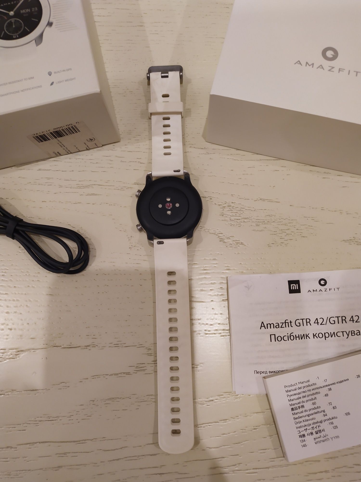 Смарт-часы, годинник Amazfit GTR AMOLED 42 mm Moonlight White Новий