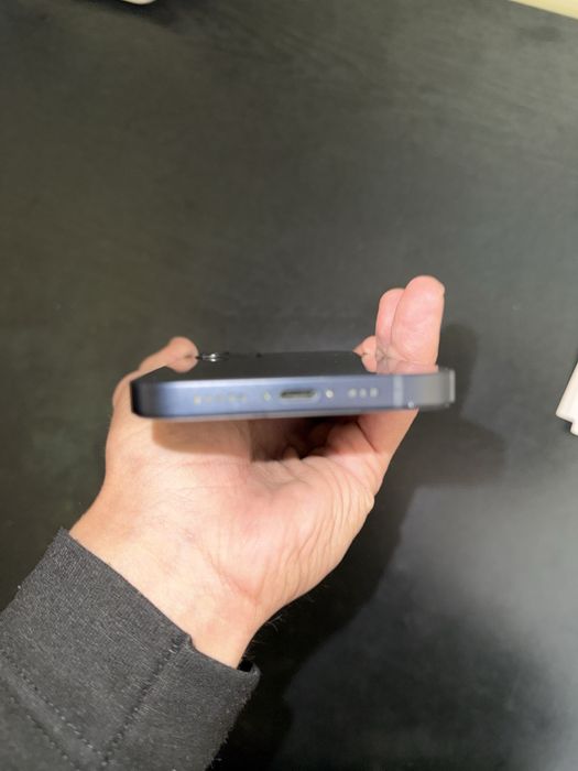 Продам айфон 12 64гб