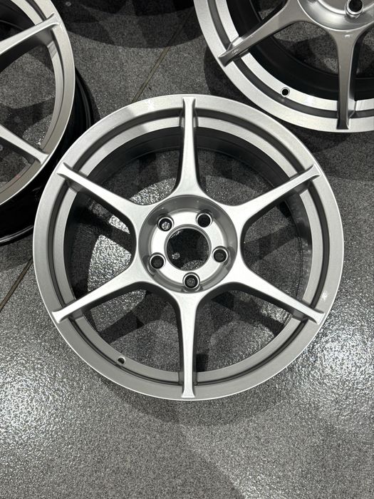 Felgi Buddyclub P1 rep 18" 8.5 5x114,3 flow forged enkei advan work