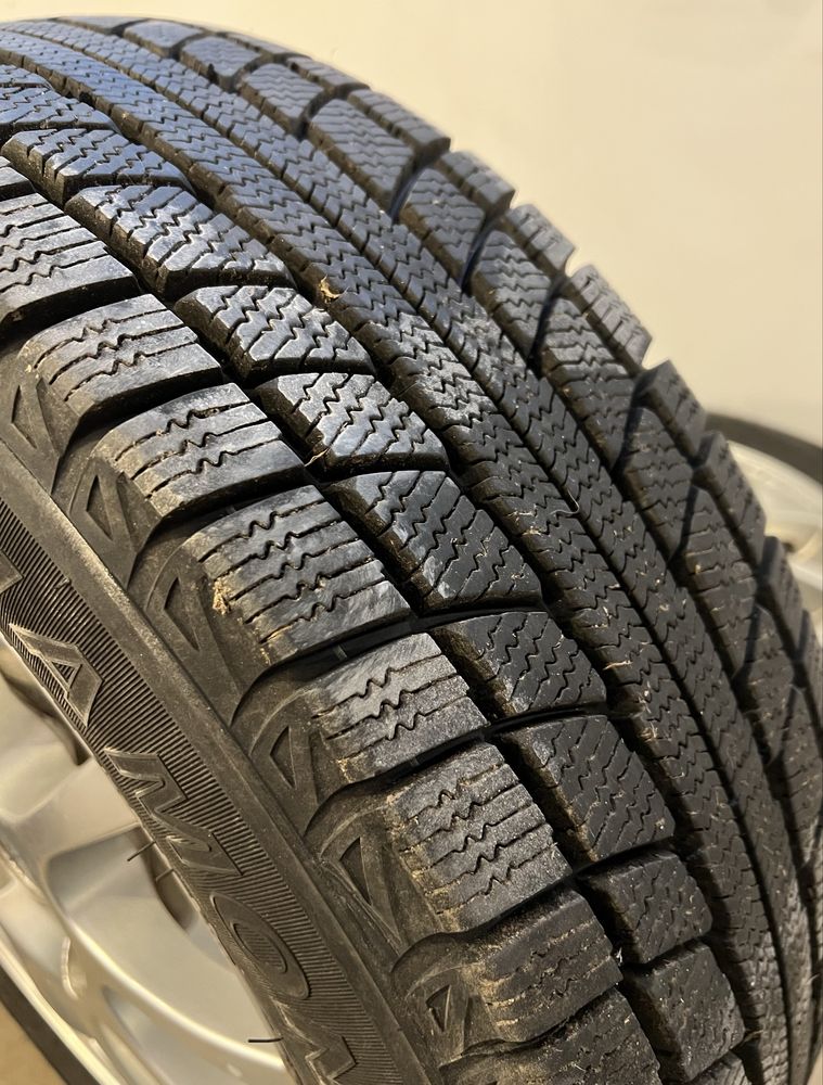 Opony Diamondback z felgami do Volvo V40 / S40