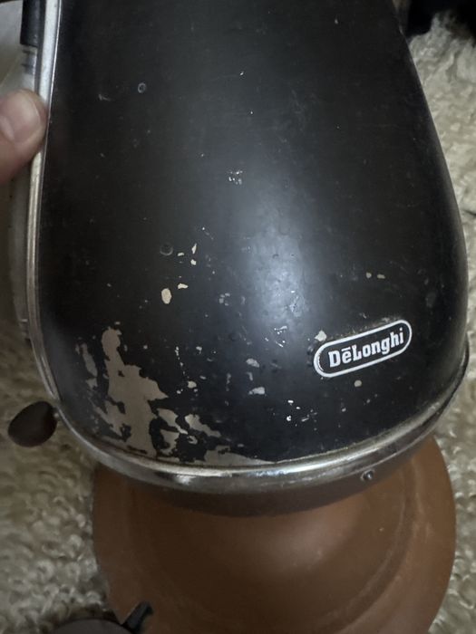 Чайник DeLonghi рабочий 1.7 литра