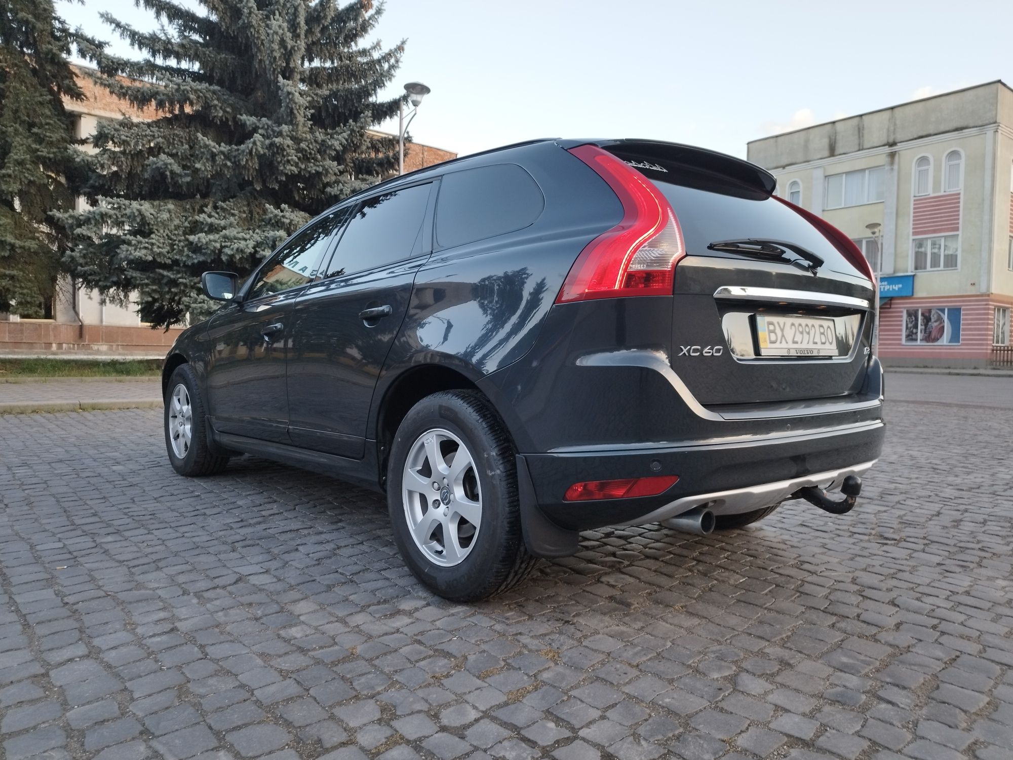 Продам Volvo XC 60 2015