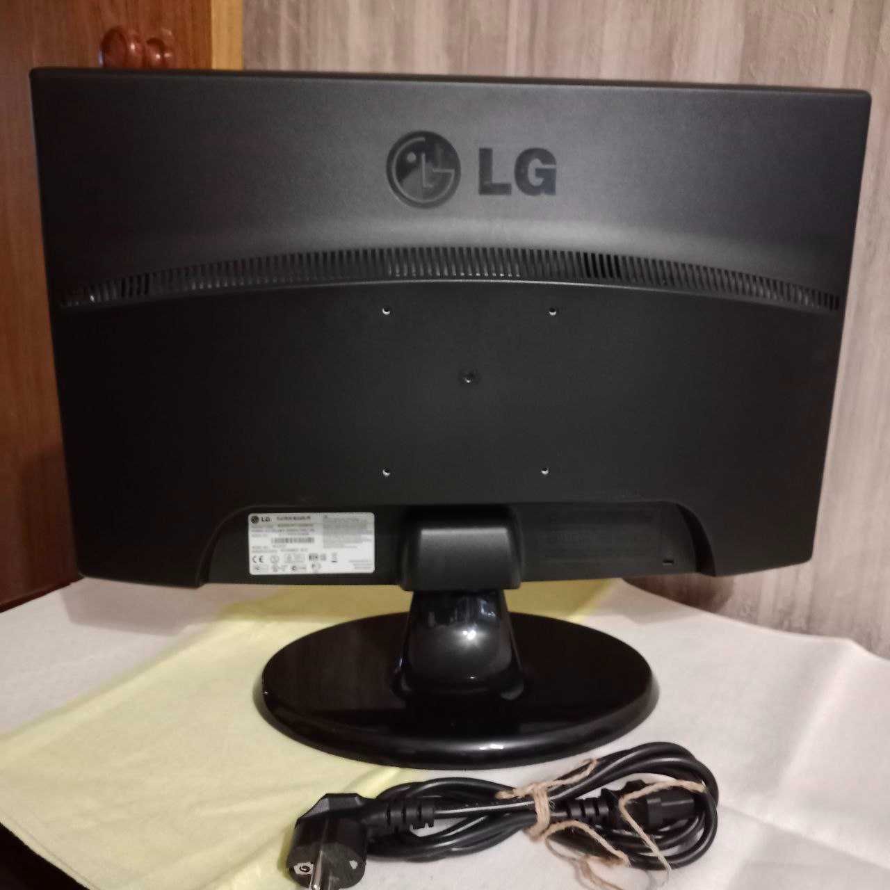 Продам монитор LG FLATRON W2243S-PF