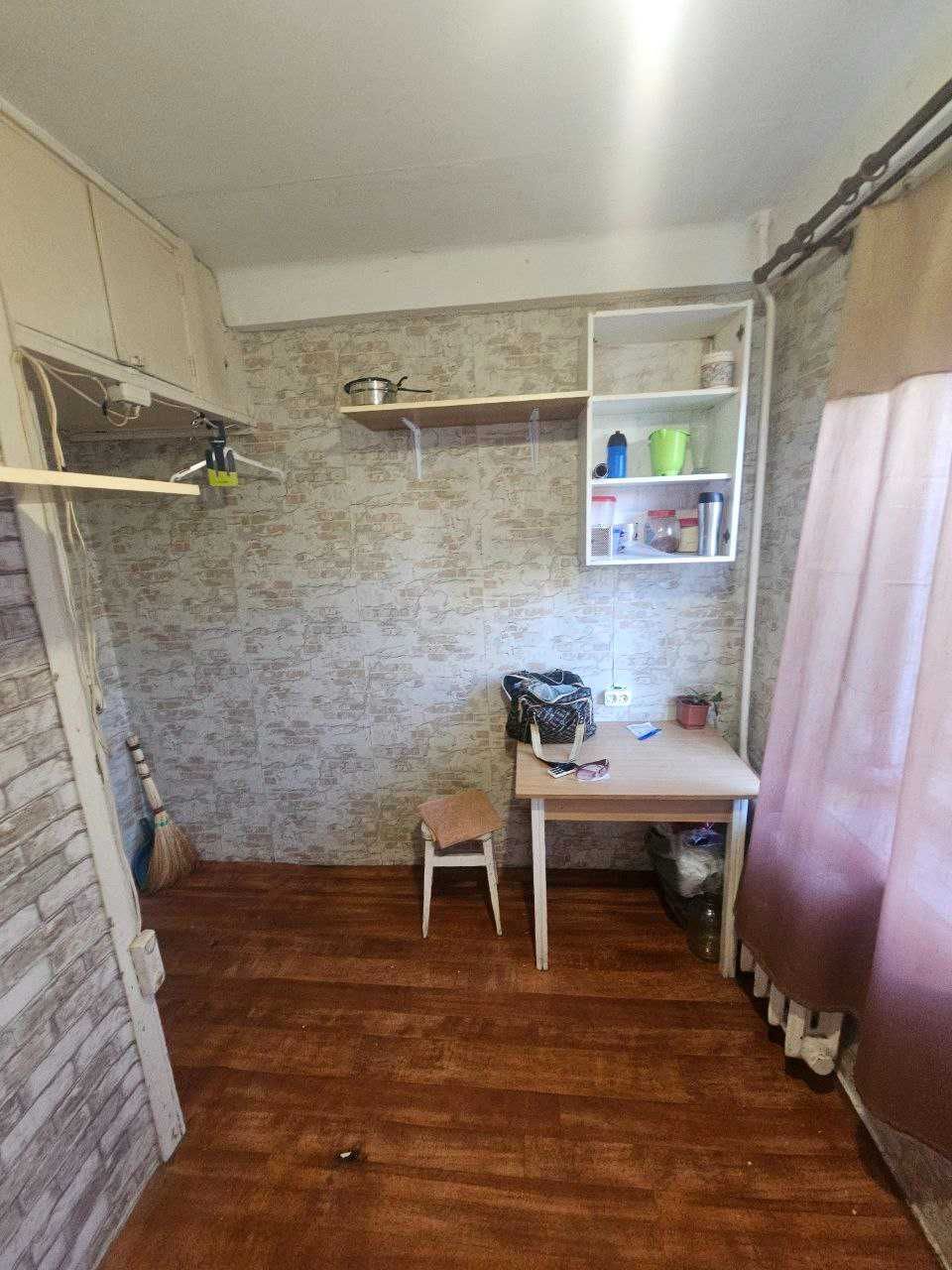 Продається 1-кімн. квартира, вул. А.Солов'яненка, метро Чернігівська.
