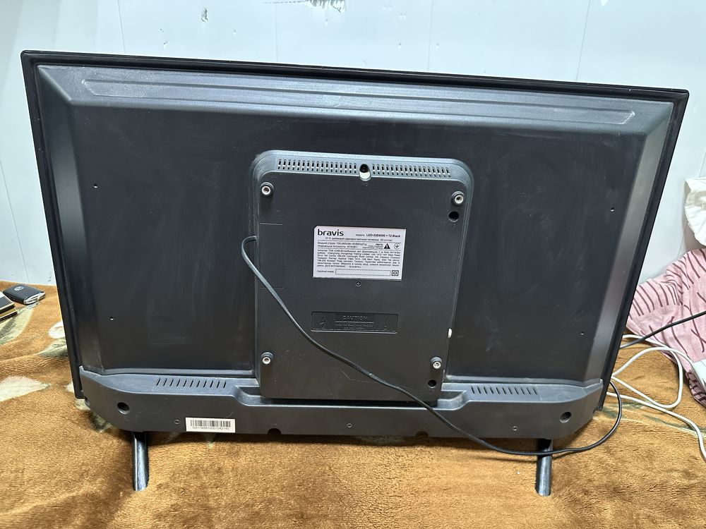 Телевізор Bravis LED-22E6000 + T2
