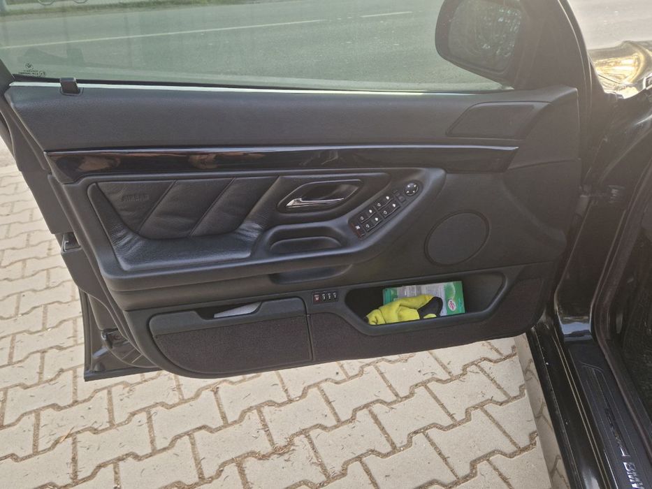 Бмв е38 740d 2001