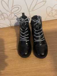 Botas Zippy 33 envernizadas