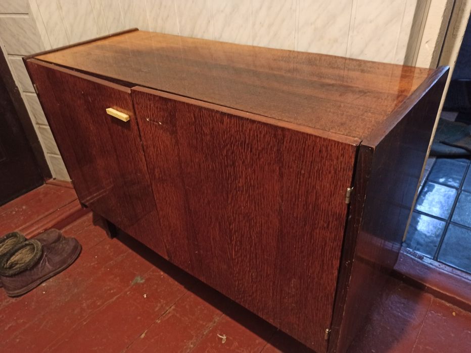 Тумба под телевизор, Камянець- Подольский, Камянка.