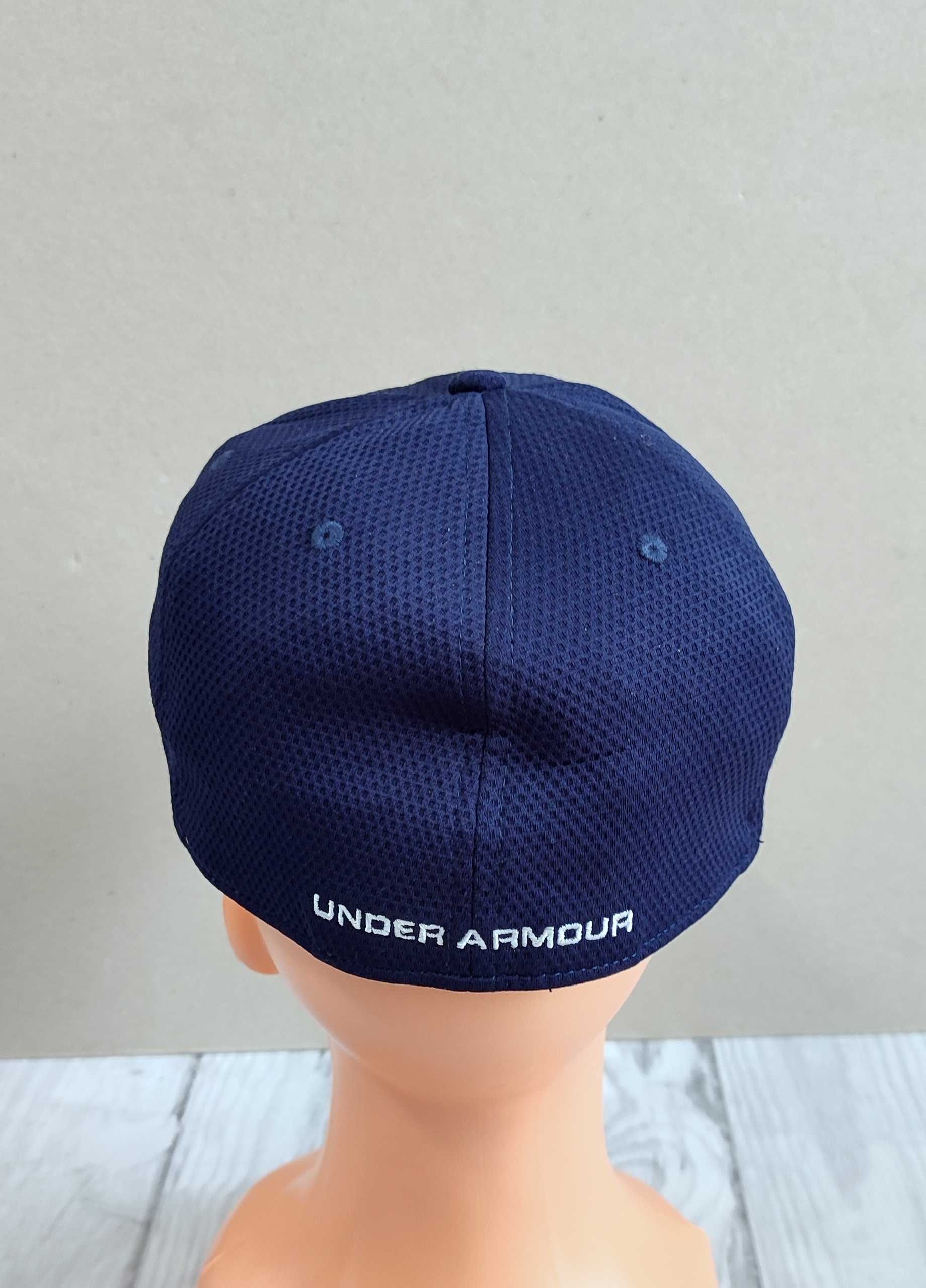 Czapka z daszkiem UNDER ARMOUR r. M/L
