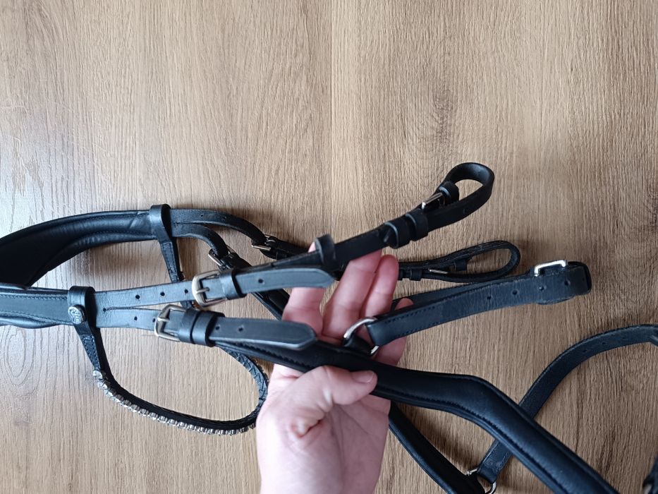 Full ogłowie anatomiczne czarne