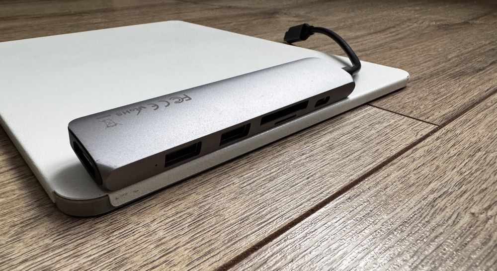 Adapter HUB Satechi Slim USB-C