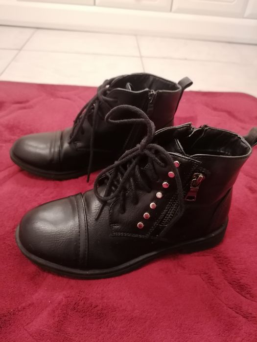 Bota Estilo Militar tamanho 33