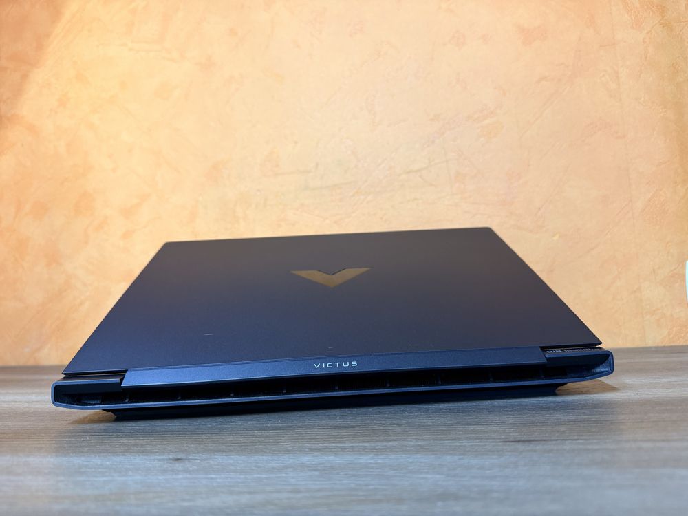 Свіжий ігровий ноутбук HP Victus(R5-7535HS/16DDR5/512/RX6550M/144HZ)