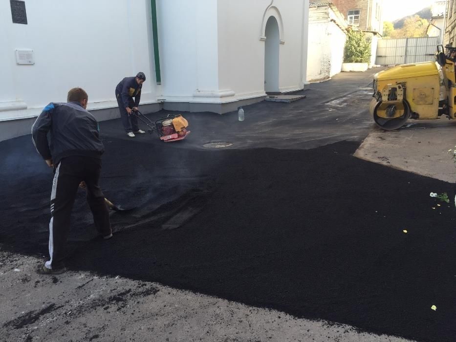 Асфальтирование дорог, Ямочный ремонт, асфальтування площадок Київ