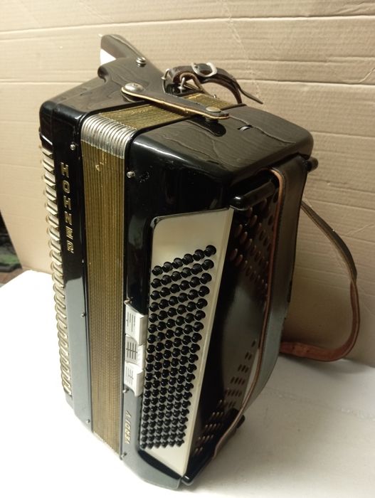 Akordeon hohner verdi v