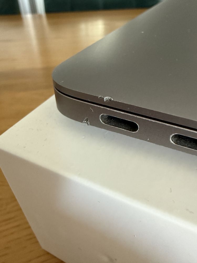 MacBook AIR M1 13” 8/256