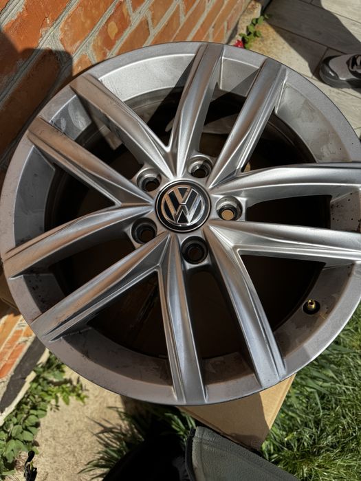 Диск на гольф Автомобільні диски Volkswagen 16/205