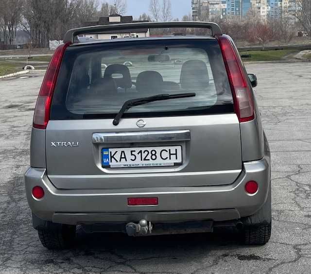 Автомобиль NISSAN X-Trail