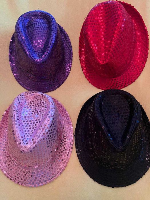 Капелюхи карнавальні  блискучі для вечірки в чотирьох кольорах