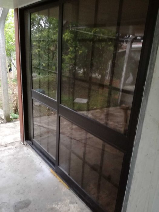 sacada de aluminio castanho vidro duplo