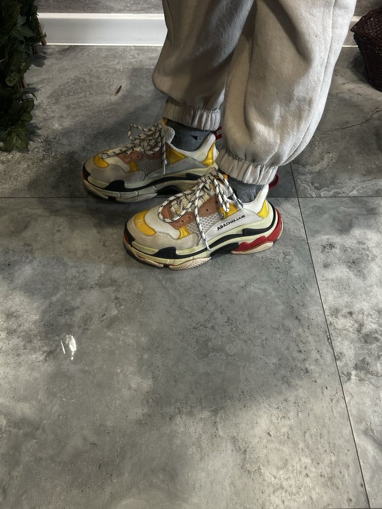 Balenciaga triple 38