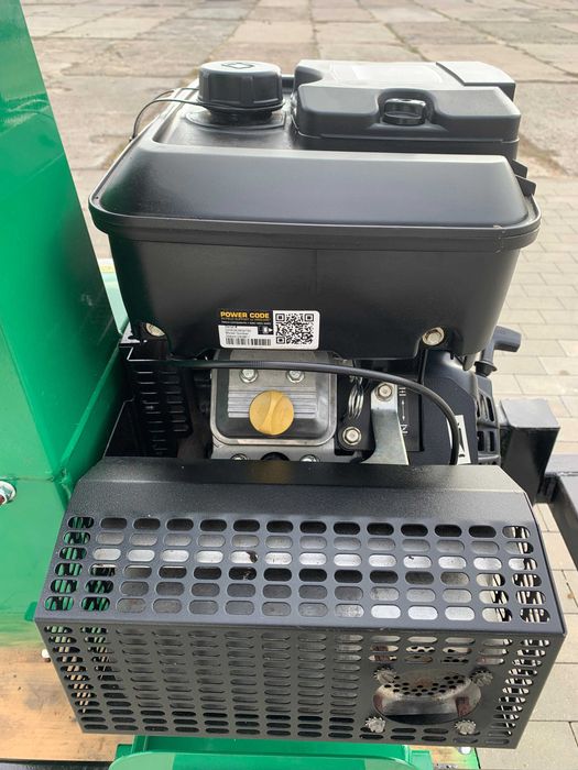 Ssawa naburtowa Billy Goat DL1802VEEU