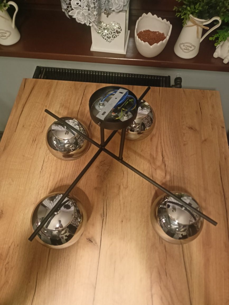 Sprzedam nową lampę