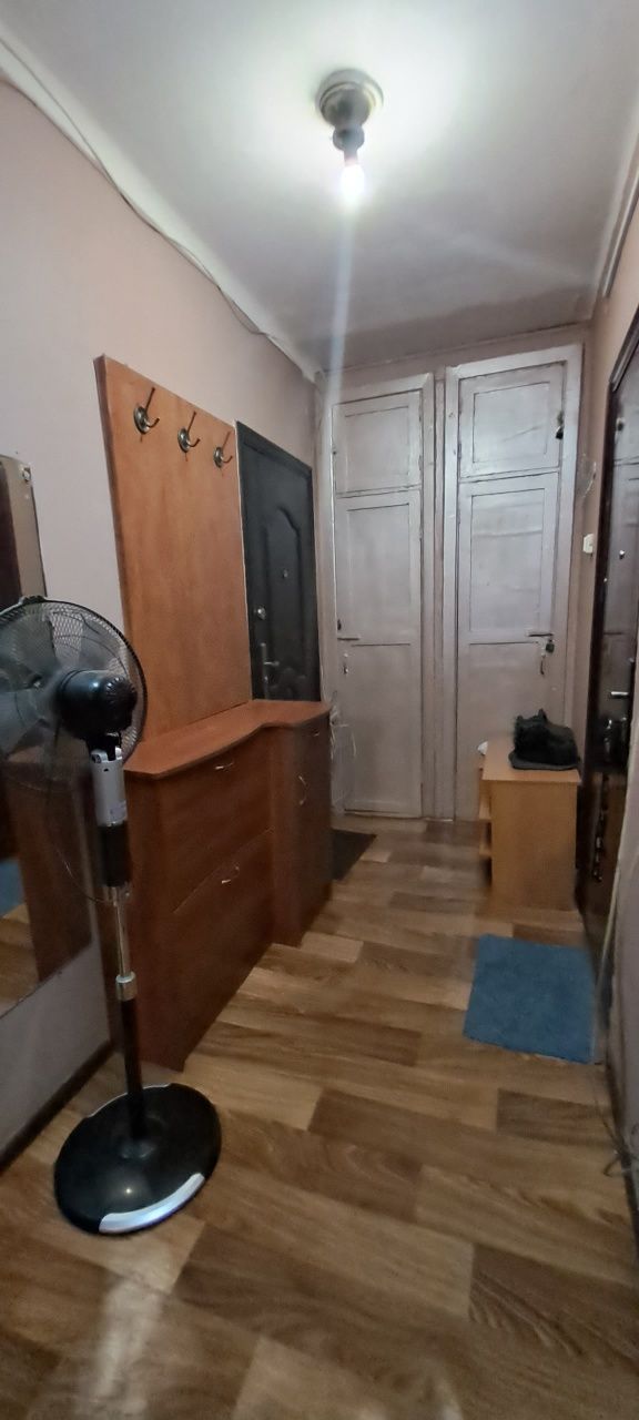 Продам комнату в коммуне Черёмушки
