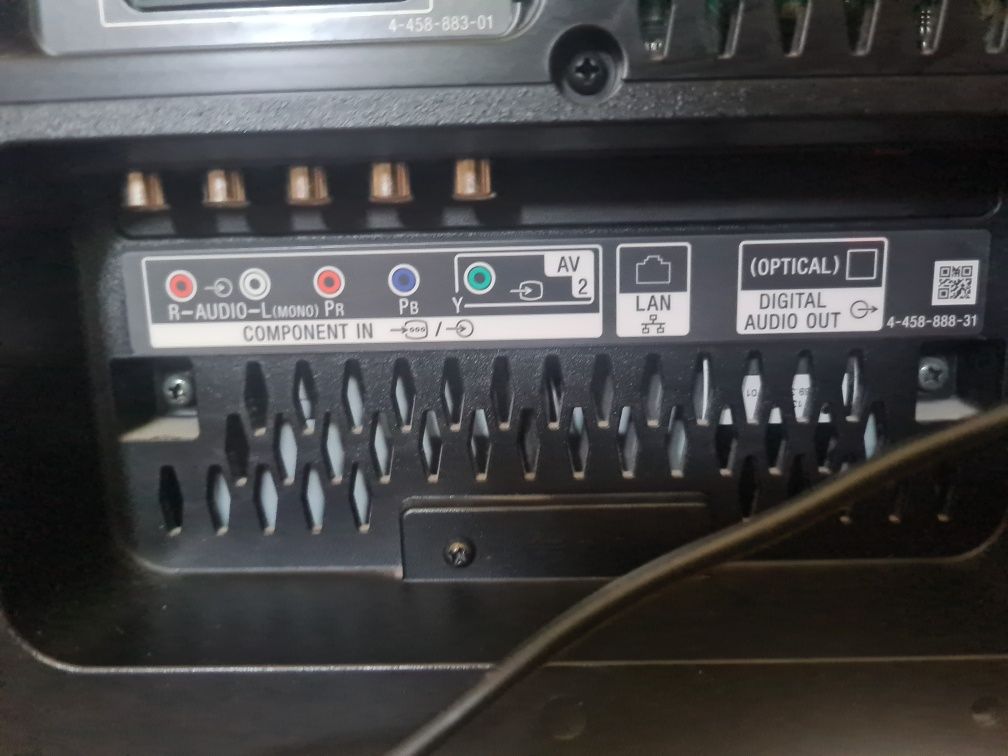 Sony KDL 32W655A z zasilaczem