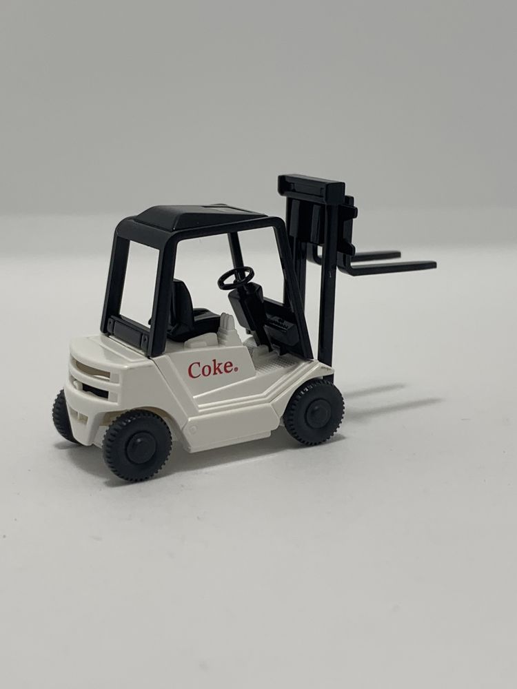 Empilhador “Coke” da Wiking escala 1/87