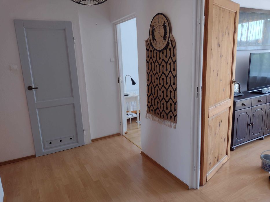 Sprzedam trzypokojowe mieszkanie w Darłowie z dużym balkonem.