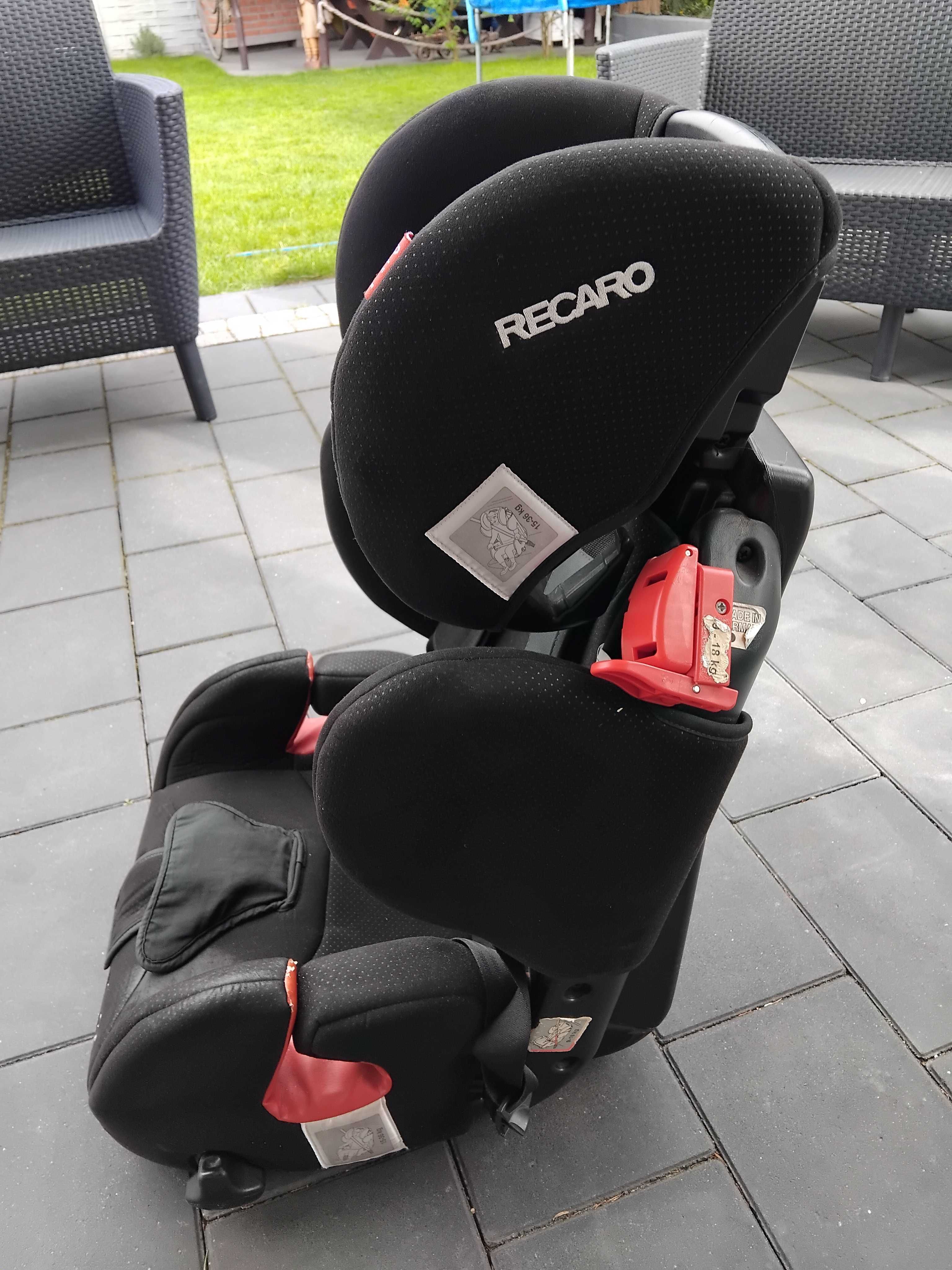 Fotelik Recaro Young Sport 9 - 18 kg i 15 - 36 kg poprzez pasy