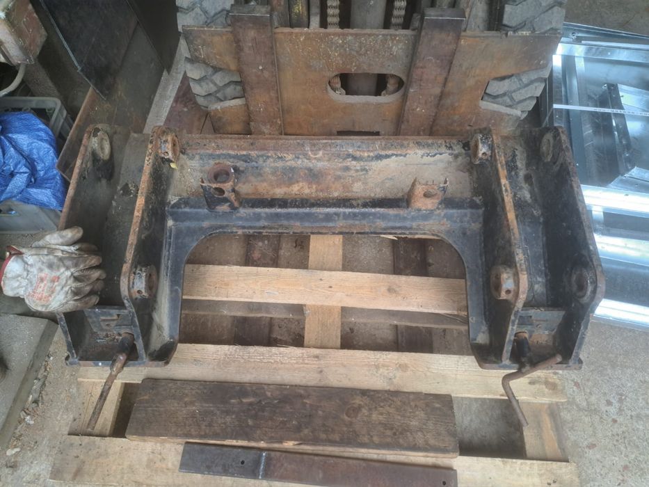 Szybkozłącze do ładowarki, koparkoładowarki  JCB 3CX, Case 695, New Ho