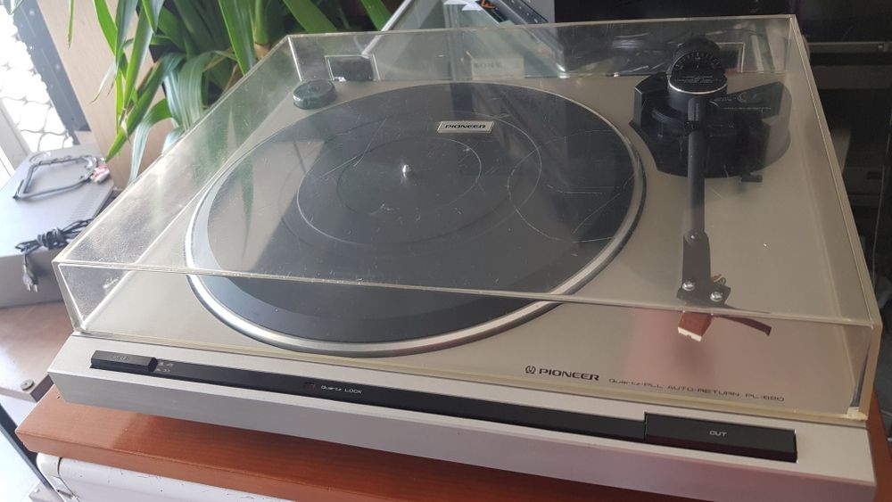 Pioneer PL-620 com cabeca e agulha original.