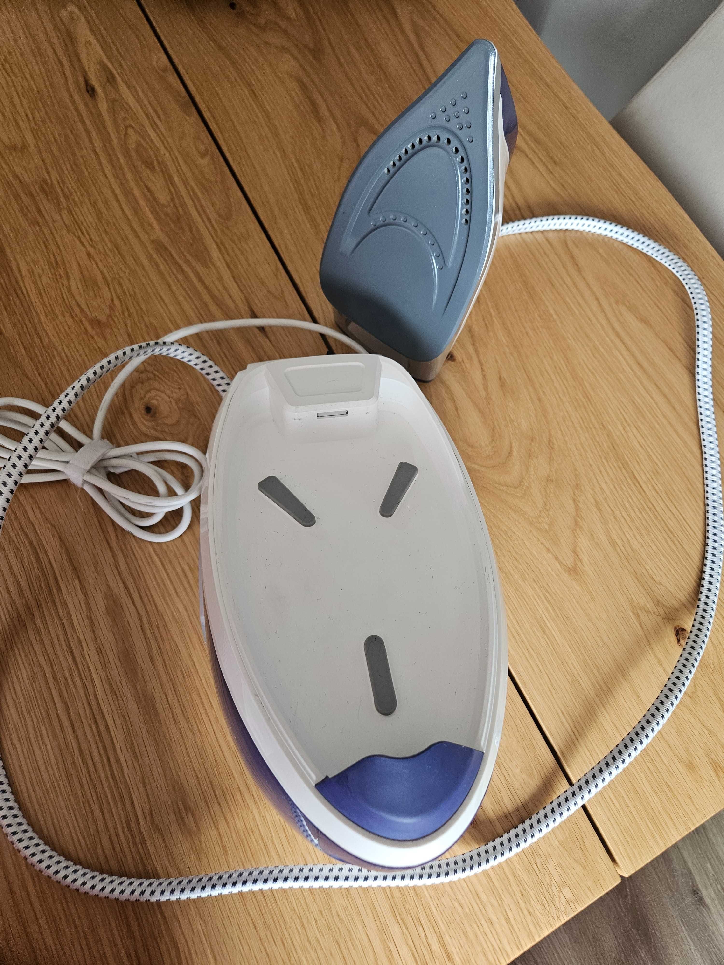 Żelasko ze stacją parową Silvercrest 2400w