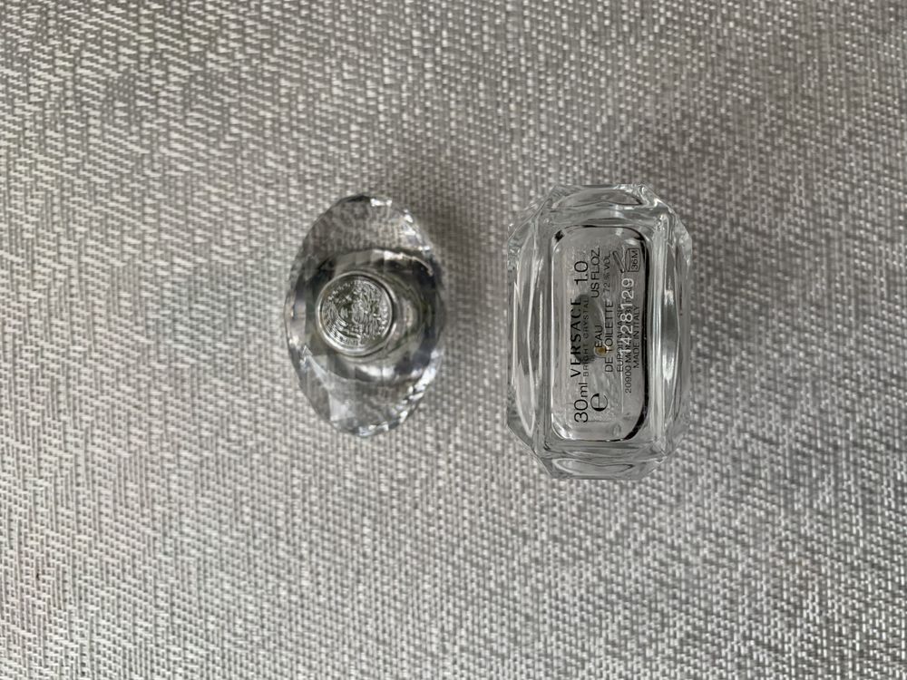 Pusty flakon po oryginalnych perfumach Versace Bright Crystal