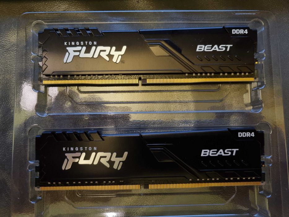 Kingston FURY 32GB (2x16GB) 3200MHz CL16 Beast Black