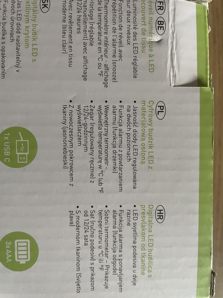 Cyfrowy budzik led z materiałową osłoną zegar