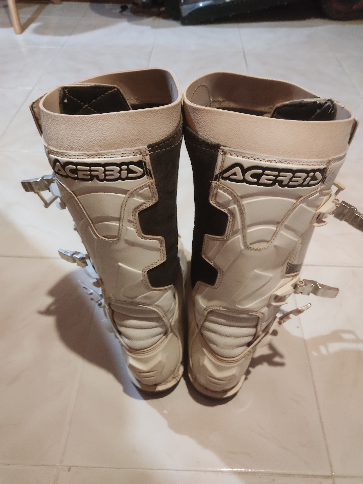 VENDO botas acerbis