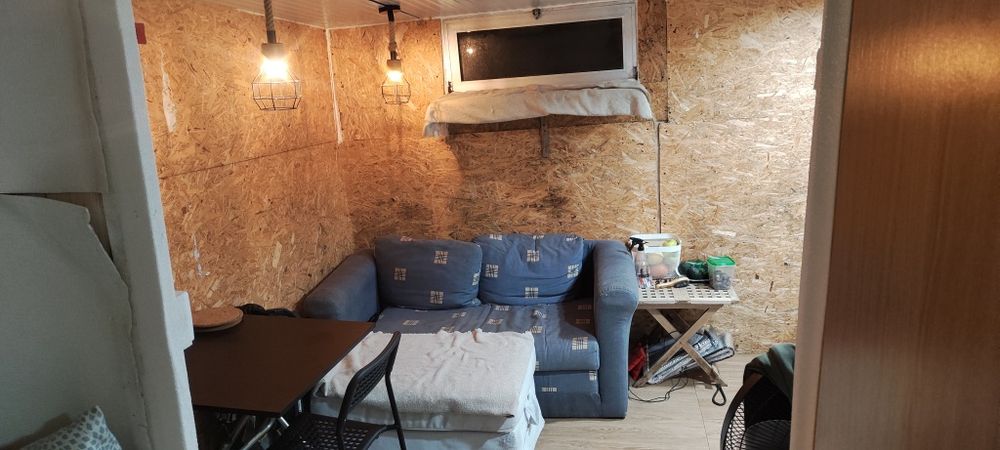 Caravana c/avançado em madeira T1 com jardim Sobreda