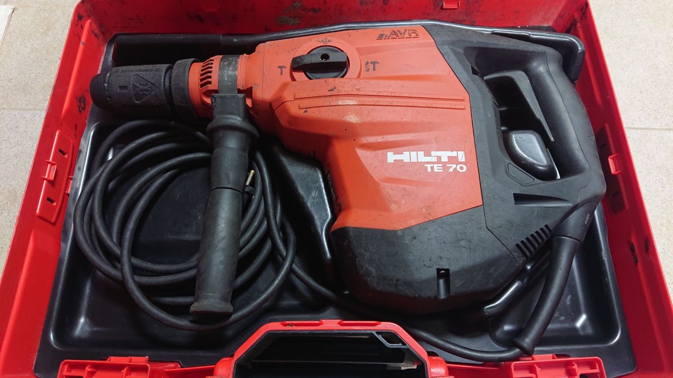 Перфоратор HILTI TE 70-ATC.