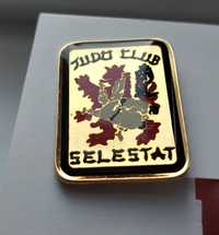 wpinka Judo Club Selestat Francja przypinka sportowa klub sportowy