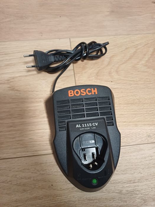 Ładowarka Bosch AL 1115 cv