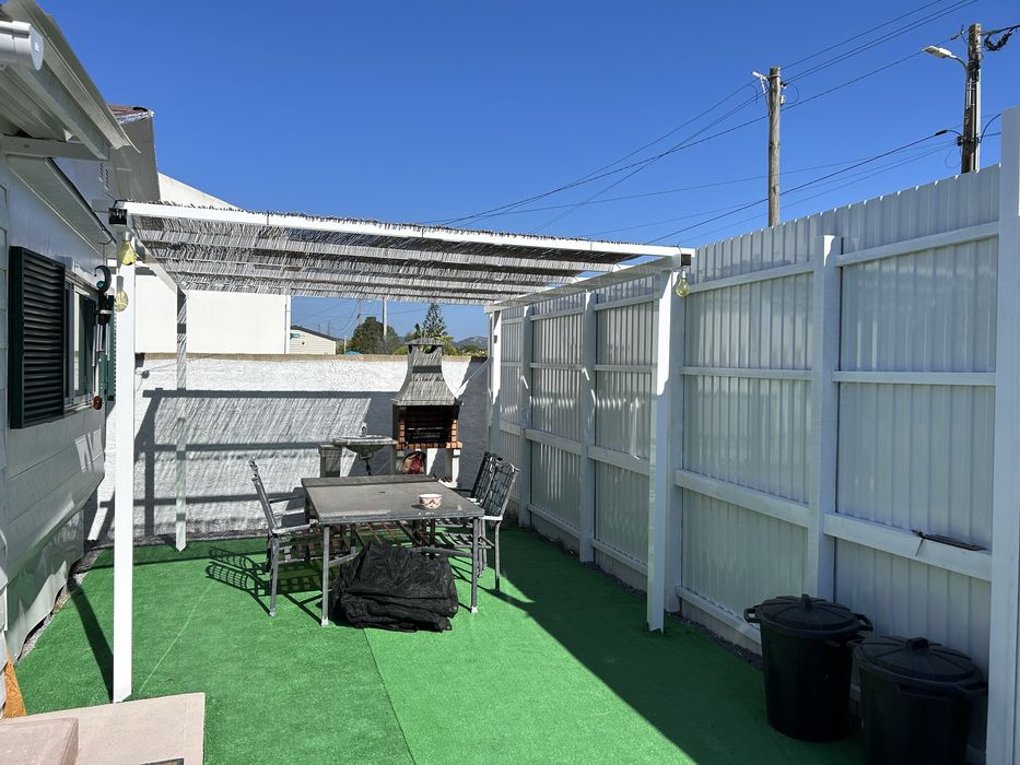 Trabalhos de madeira ,reparações, pinturas e pisos