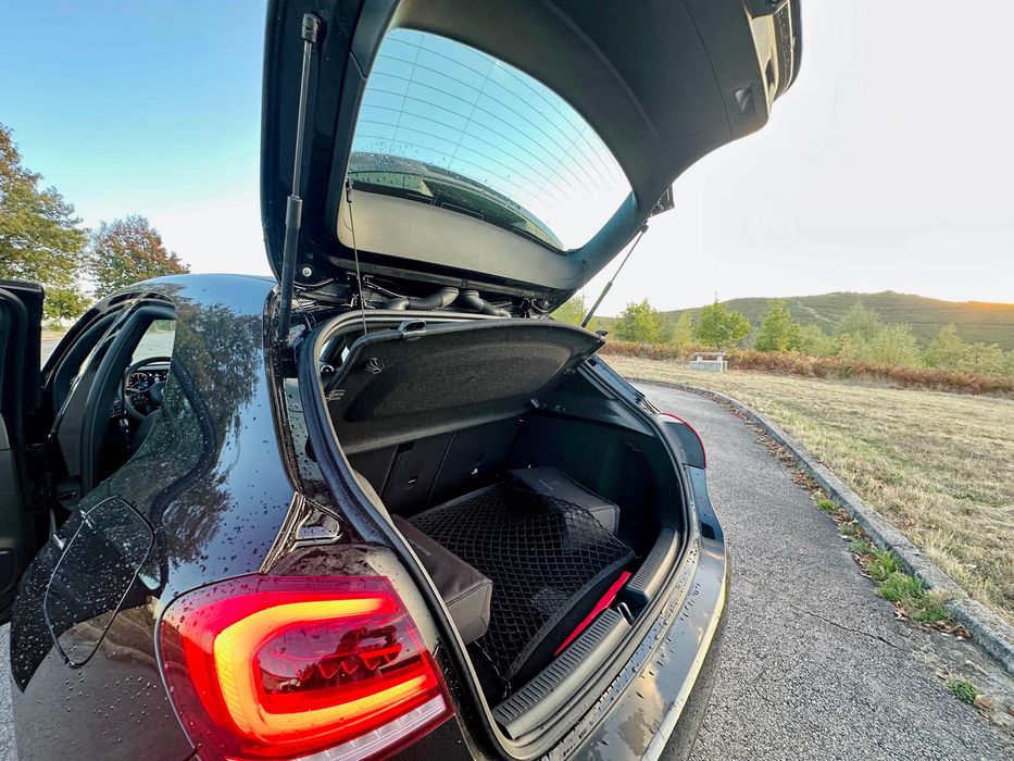 Mercedes Benz A250e (2022) com garantia da marca até 2027