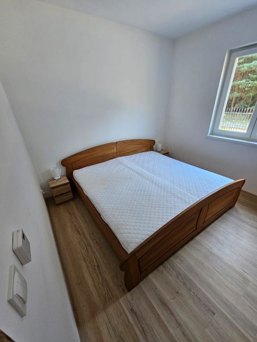 Łóżko z materacem 2x2