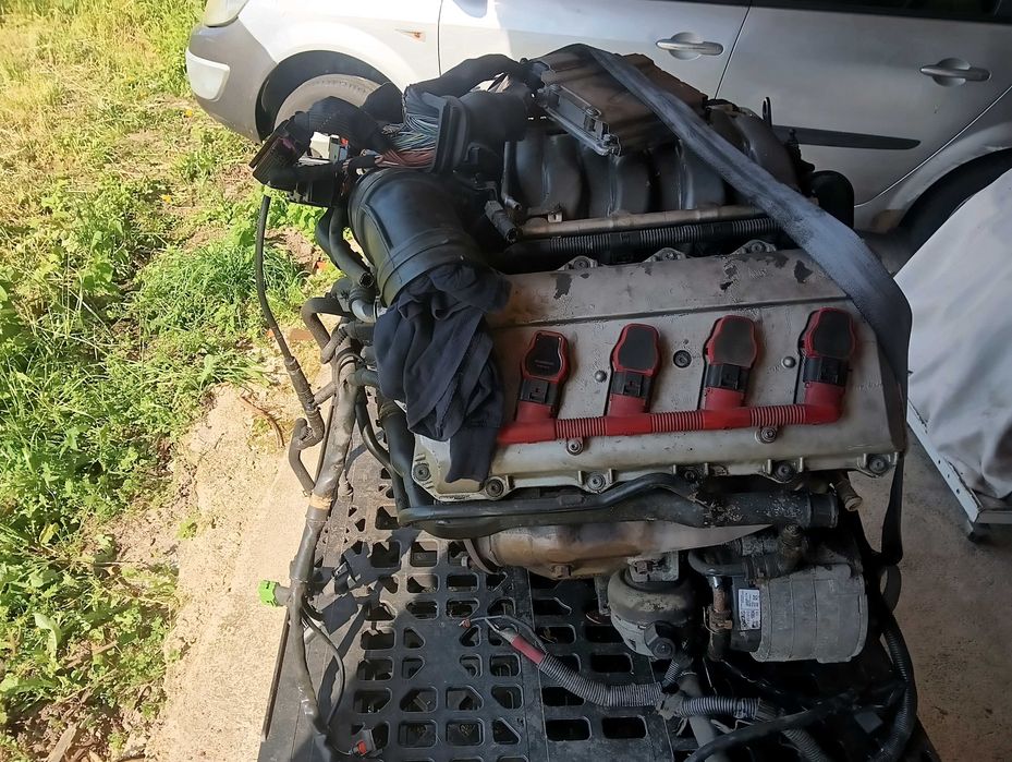 Motor Audi V8 330hp