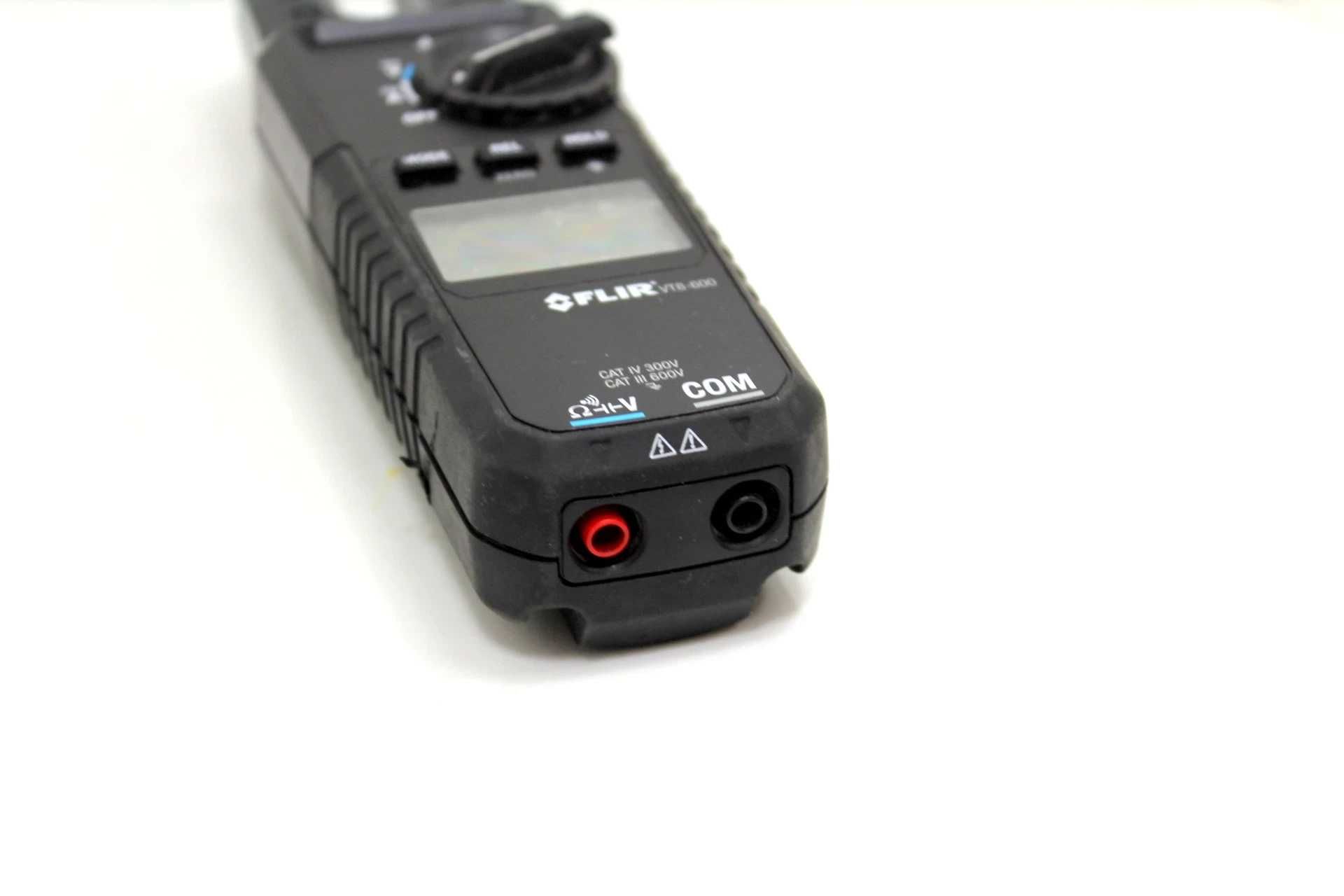Miernik cyfrowy cęgowy FLIR VT8-600