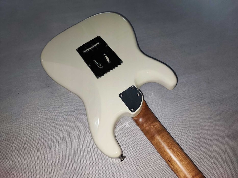 Harley Benton ST-MODERN PLUS MN HSS OW nowa gitara ustawiona lutniczo